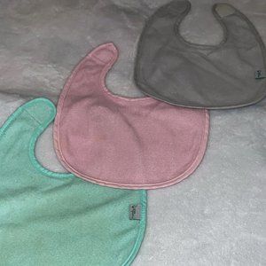 Green Sprouts 3 pack Baby Bibs 3-12M NWOT